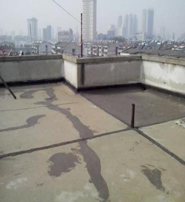 江源漏水维修 楼顶漏水是什么原因，楼顶漏水维修方法是什么?
